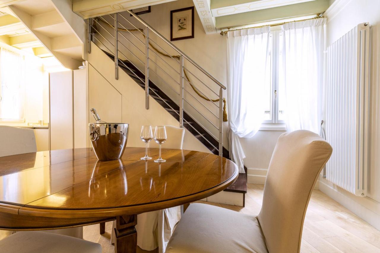 Gondola Luxury - Campo Santi Filippo E Giacomo By Wonderful Italy Venise Extérieur photo