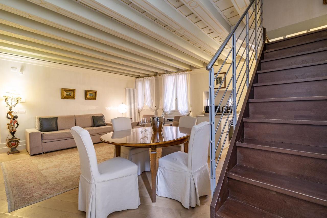 Gondola Luxury - Campo Santi Filippo E Giacomo By Wonderful Italy Venise Extérieur photo