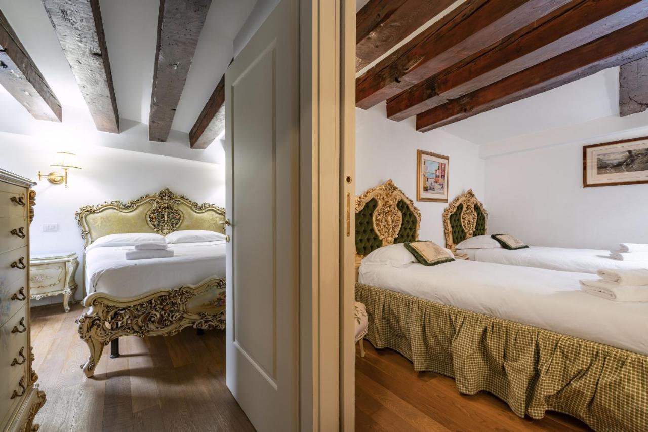 Gondola Luxury - Campo Santi Filippo E Giacomo By Wonderful Italy Venise Extérieur photo