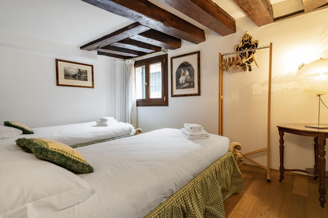 Gondola Luxury - Campo Santi Filippo E Giacomo By Wonderful Italy Venise Extérieur photo