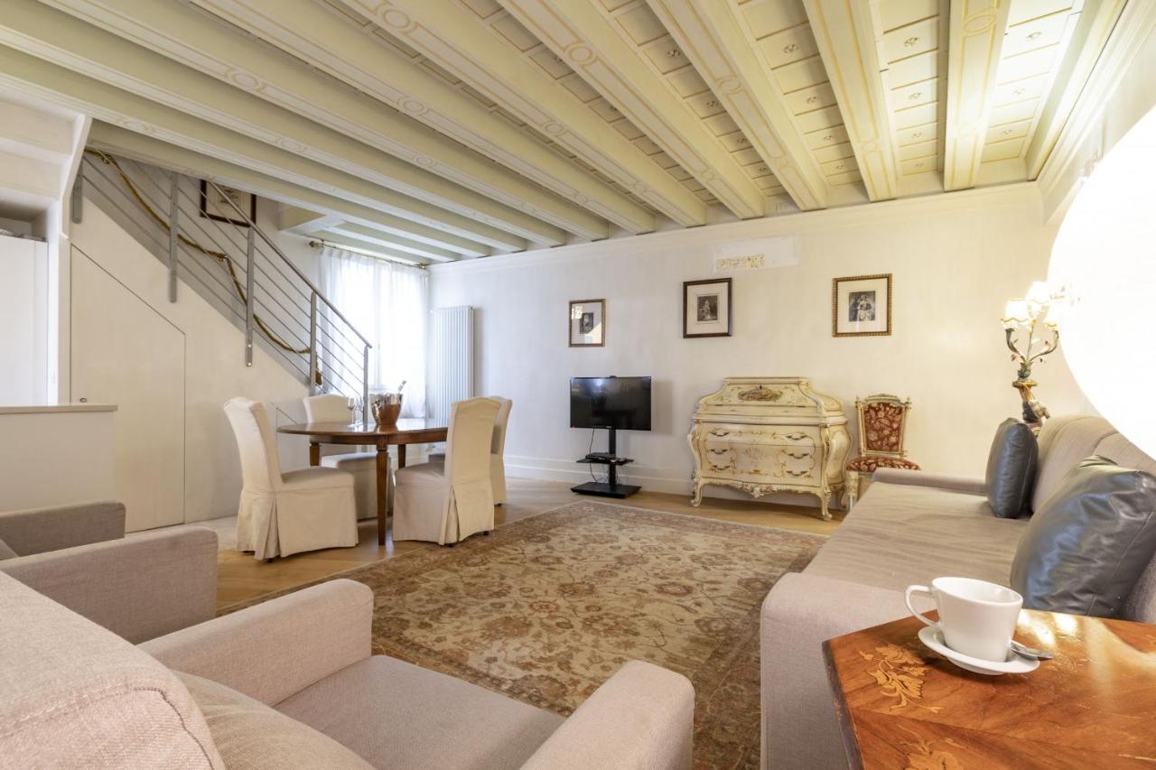 Gondola Luxury - Campo Santi Filippo E Giacomo By Wonderful Italy Venise Extérieur photo